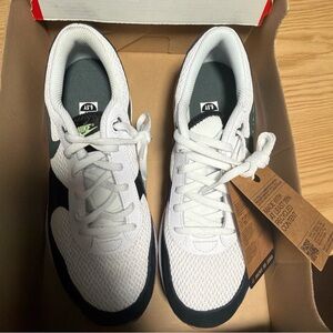 Nike Air Max SYSTM Running Shoes White Navy Sneakers DQ0284-115 GS - Sz 6:5